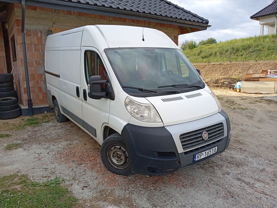 Pomoc drogowa 24h/7 Transport/Przeprowadzki/kiper/transport bus