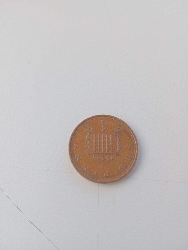 Moeda new penny 1976 e expo Sevilha
