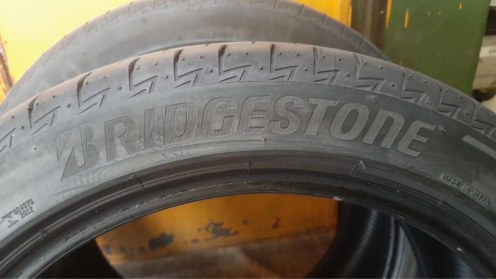 Продам резину BRIDGESTONE 235/45 R18