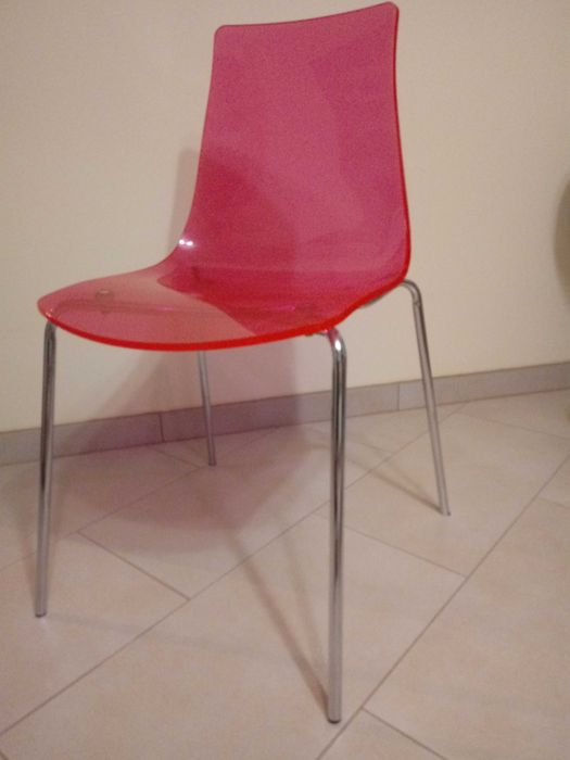 Krzeslo jednokolorowe