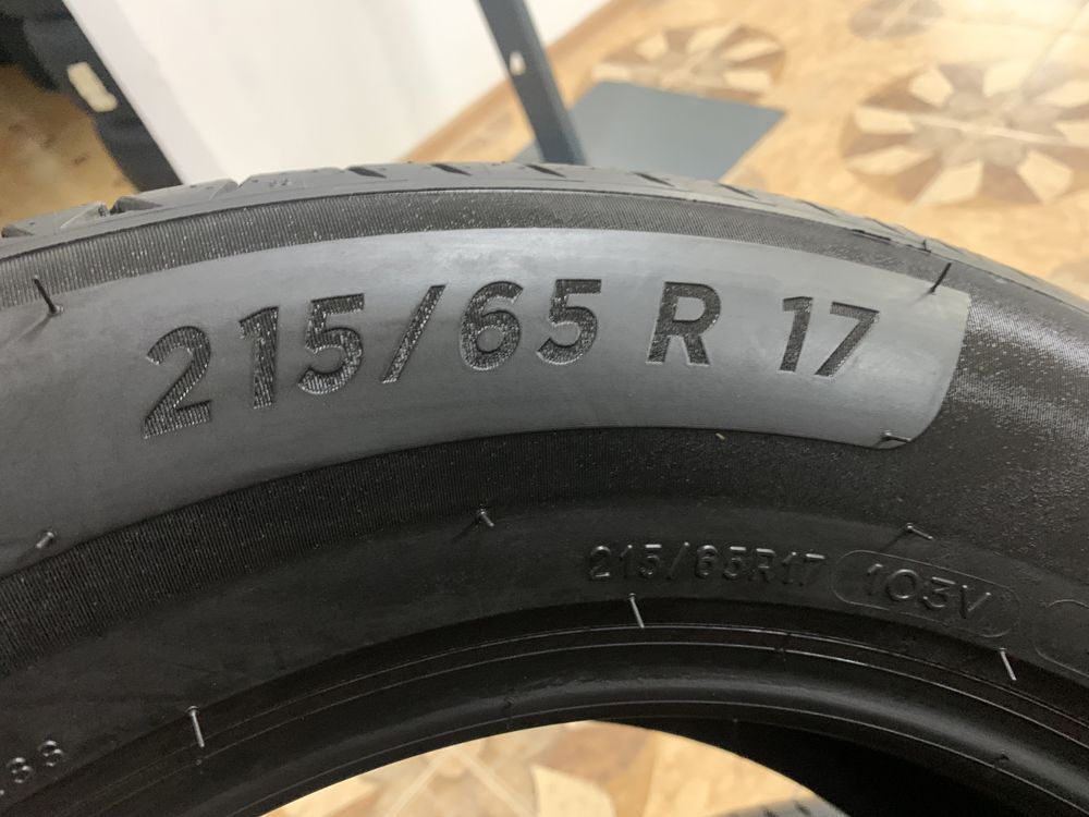 Комплект літніх шин 215/65/17 103V Michelin Primacy 4