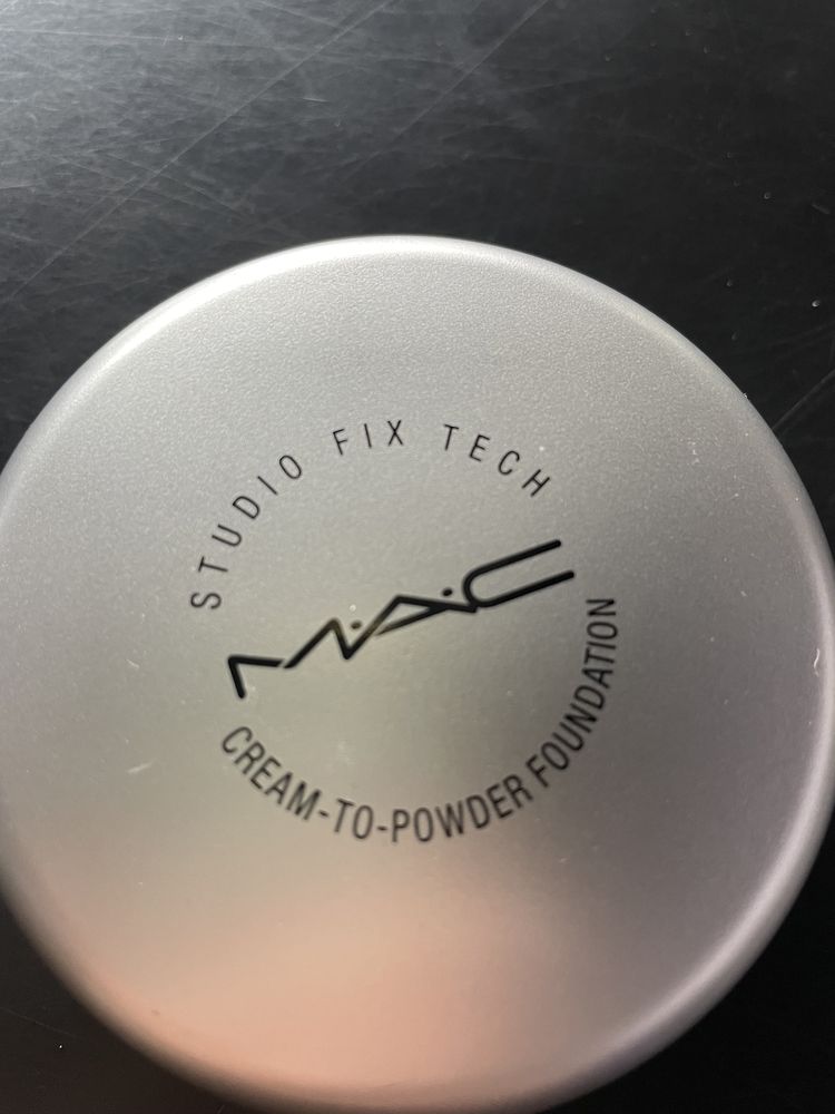 Кушон MAC Studio Fix Tech