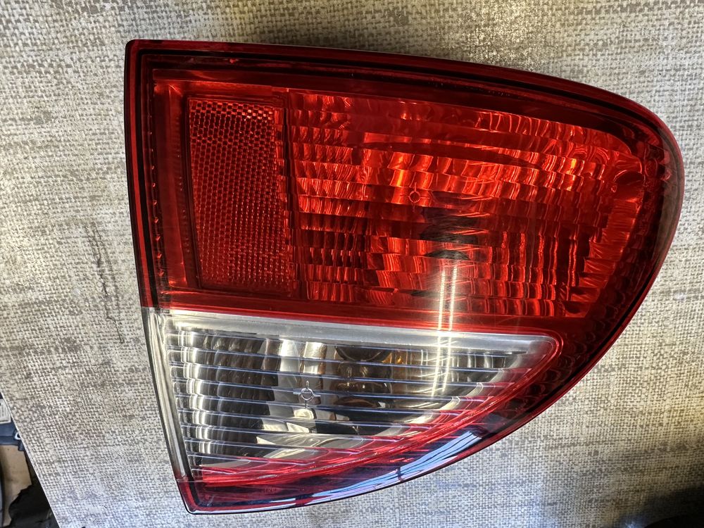 Lampa lewy tyl w błotnik Seat Leon mk1 oryginał stan idealny