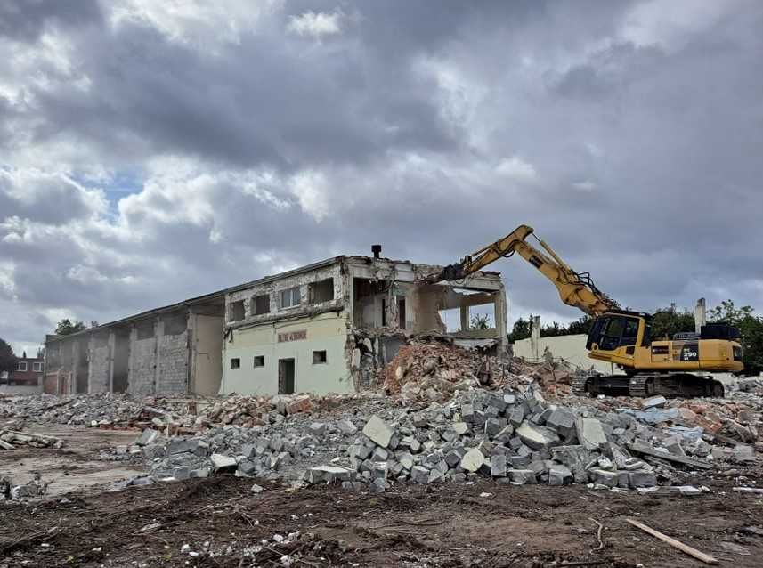 Wynajem kruszarki, wyburzenia, rozbiórki, kruszenie gruzu,