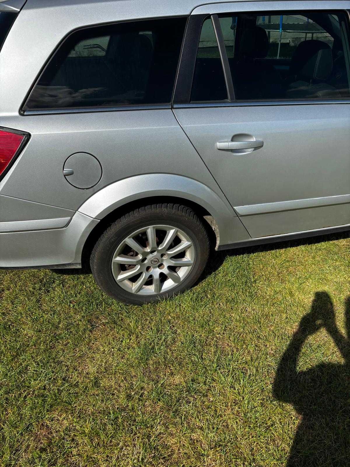 Opel Astra diesel 1.9 tdci – dobra kondycja, rocznik 2006