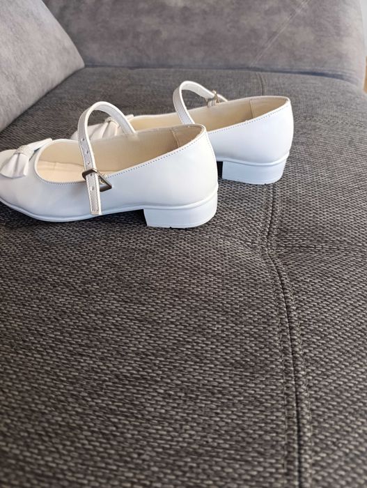 Buty komunijne białe