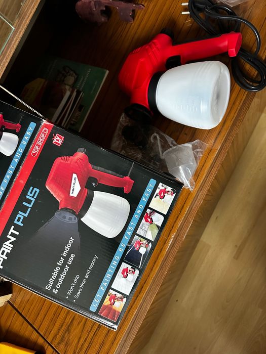 Pistolet do malowania lakierniczy