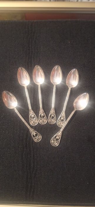 Łyżeczki do herbaty bardzo stare