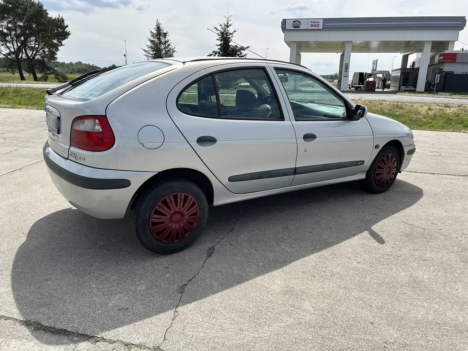 Renault Megane 1,4 BENZYNA * klima * zarejestrowany