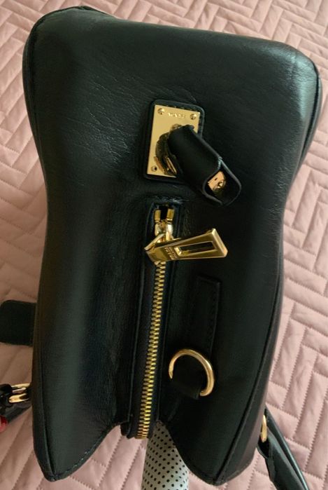 Klasyczna skórzana torba PRADA