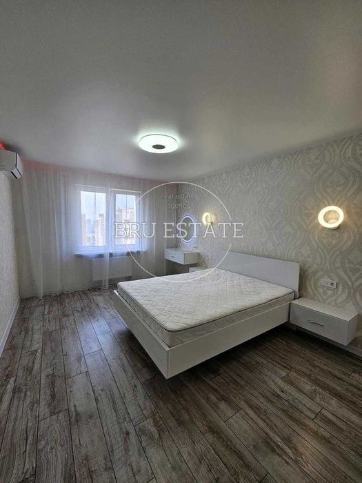 Продам 2к квартиру на Осокорках ЖК Ревуцький Харківська Позняки