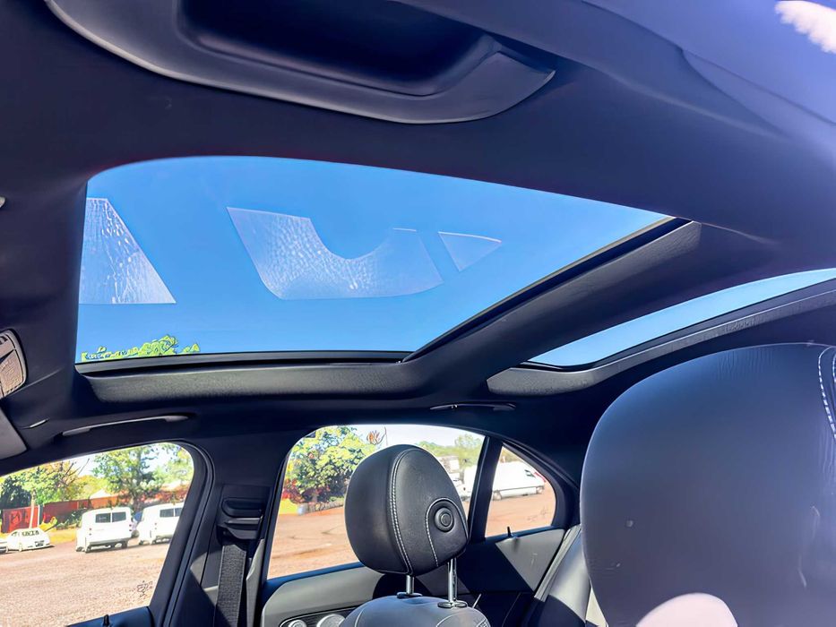 Mercedes-Benz C-Class      2021