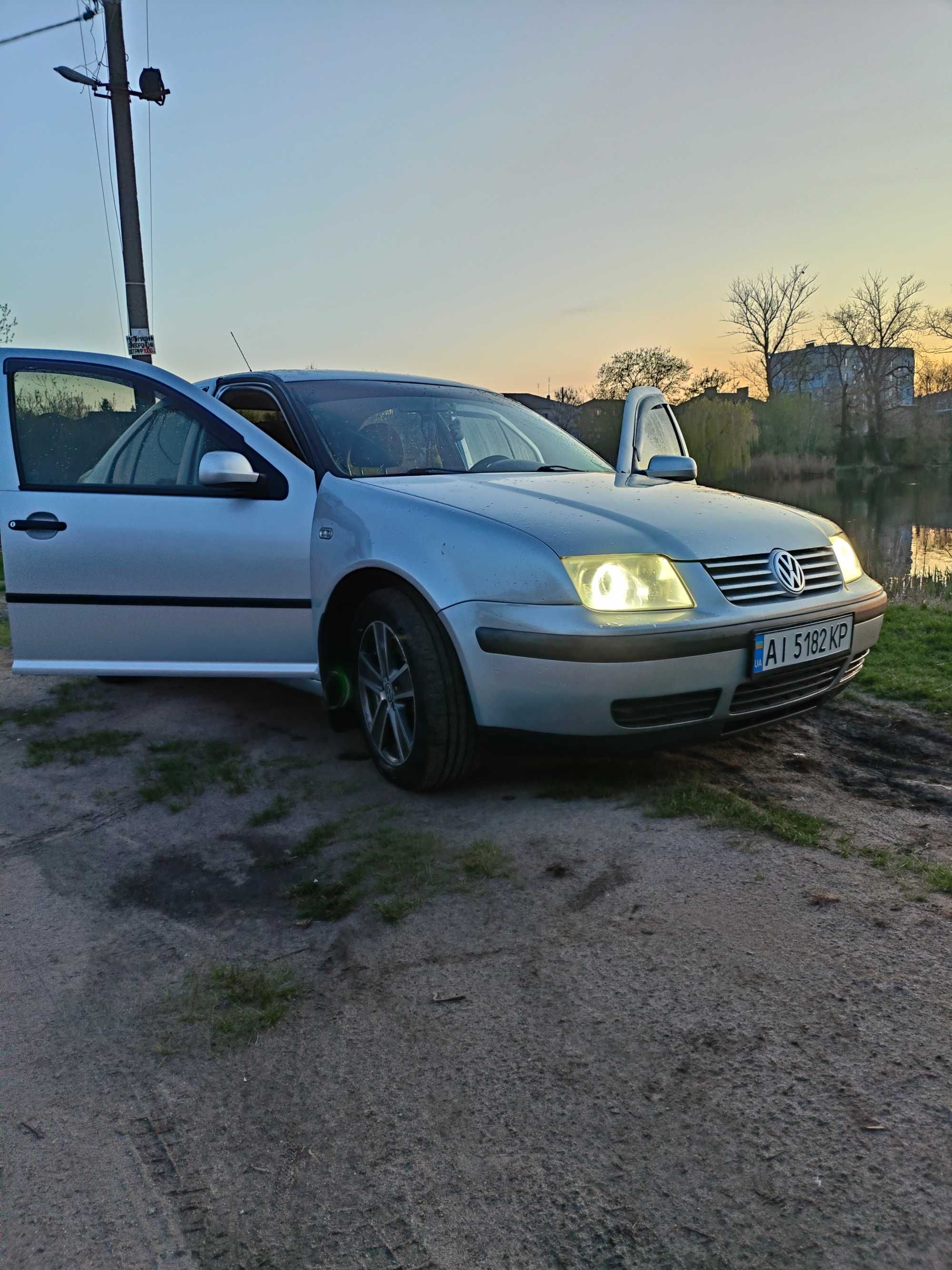 Автомобіль Vw Bora