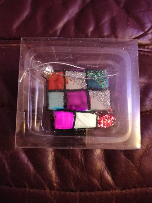 Plastikowa bąbka w kształcie kostki Rubika