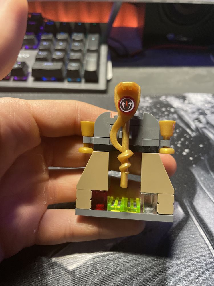 Lego Ninjago Fang-Suei spiner i totem