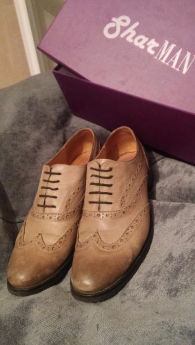 Туфлі броги з перфорацією