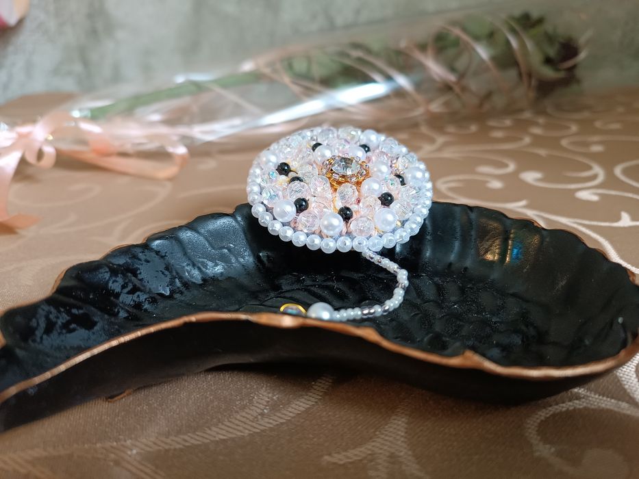 Авторські Патріотичні Брошки з бісеру та каміння