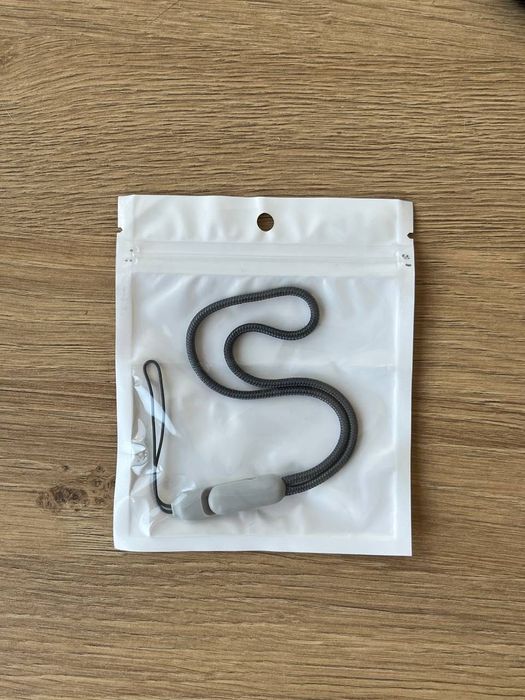 Шнурок для навушників Apple AirPods Pro 2 ремешок веревка на руку кейс