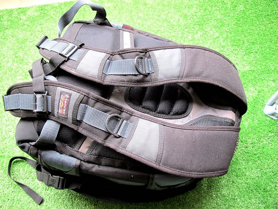 Bolsa fotográfica TAMRAC em bom estado.