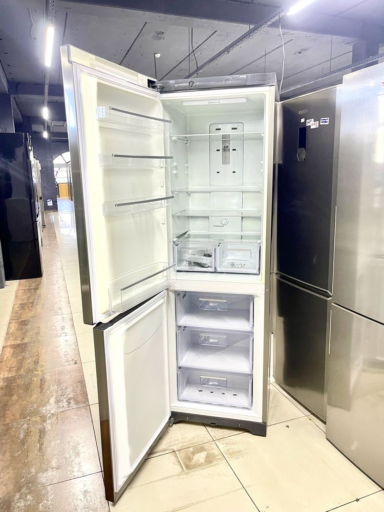 Холодильник з Європи Amica FK328.3XAA