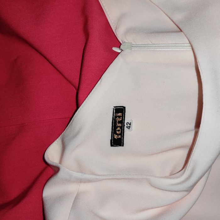 Sukienka odcinana rozm 42