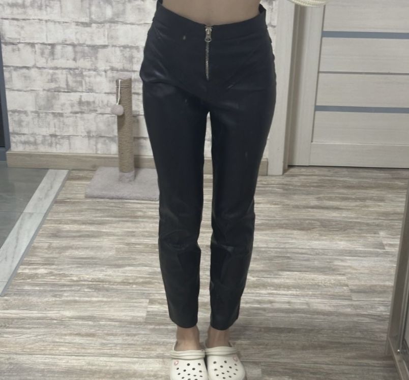 Cher 17 брюки s лосины кожзам кожа pu