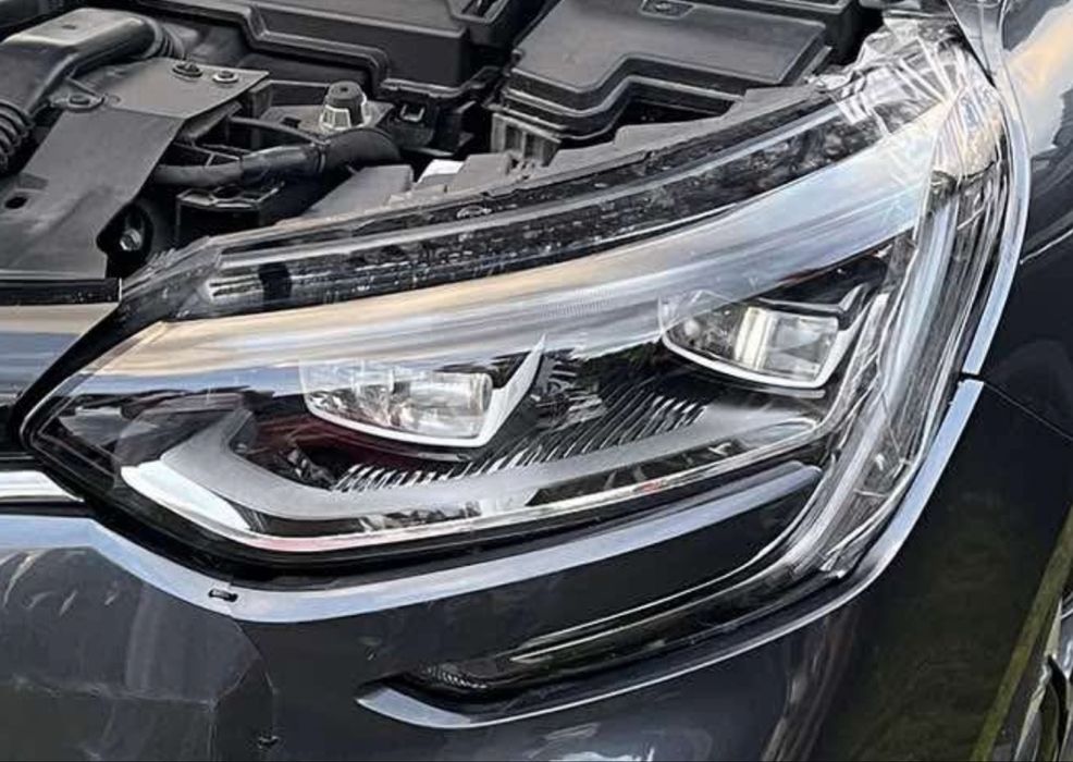 Lampa Renault Megane IV – uszkodzona, na części