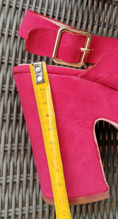 Sandálias vermelhas