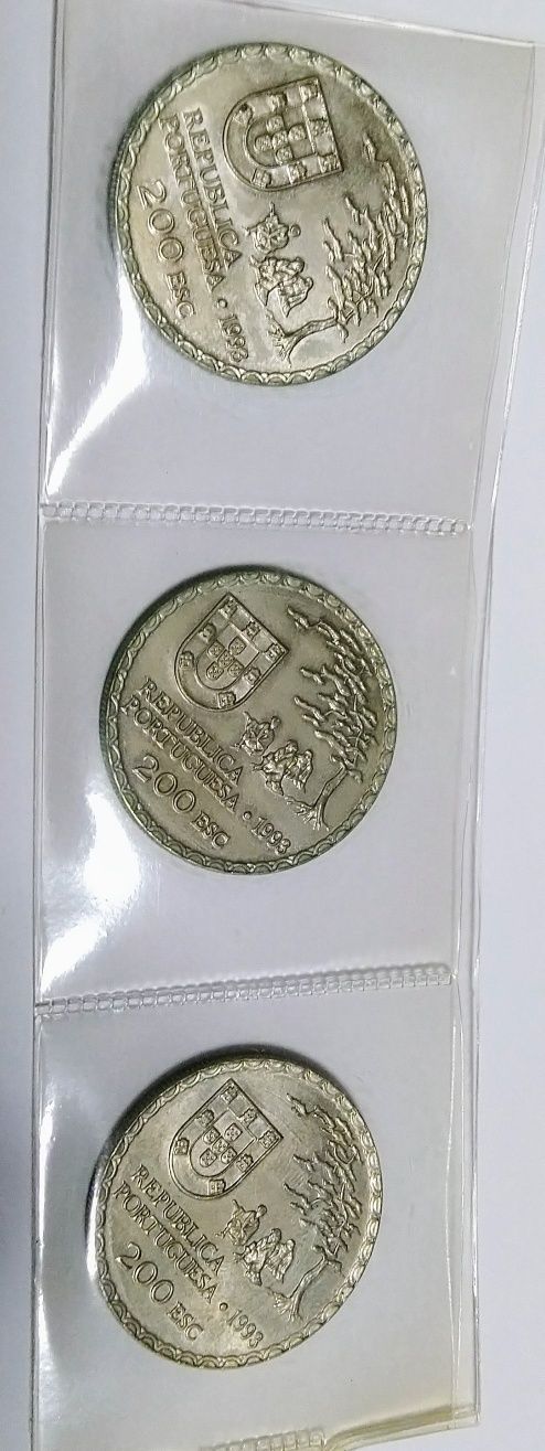 Moedas de 200 escudos de 1991, 93 e 96