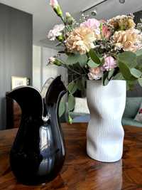 Elegancki czarny wazon