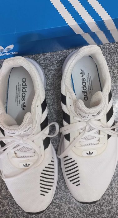 Adidas Sapatilhas Swift Run 42 usadas só 1 dia. Novas.