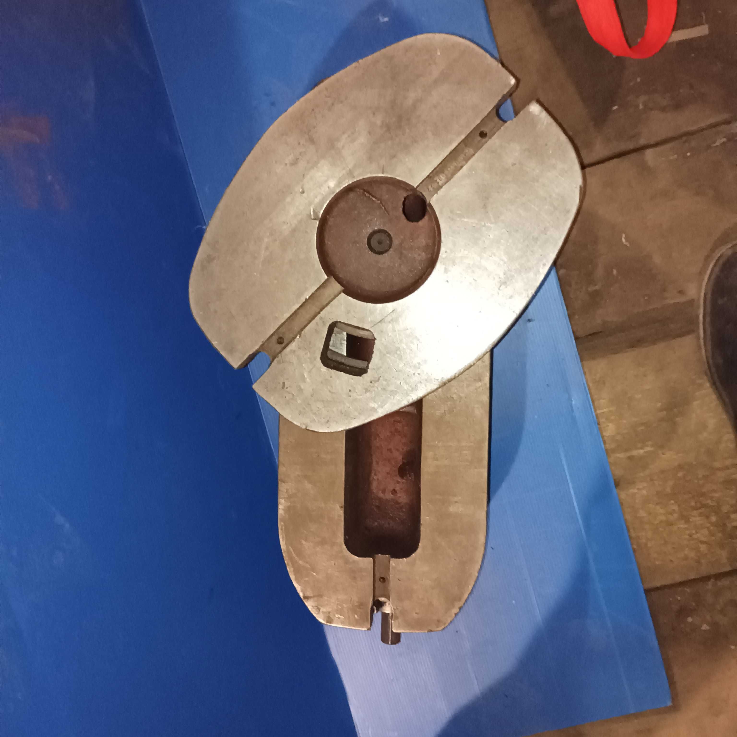 Imadło maszynowe obrotowe 160mm