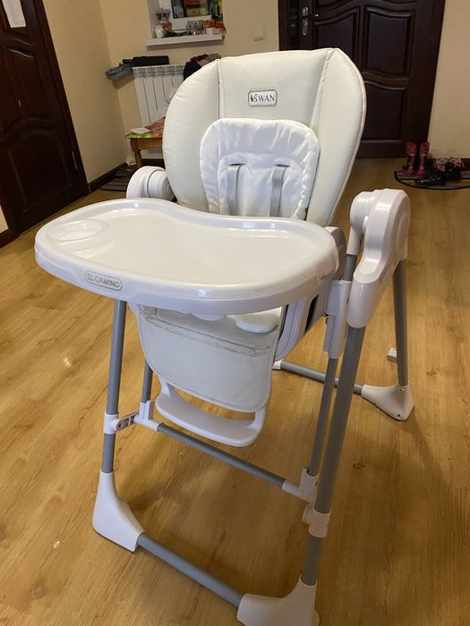 Крісло для годування. Гойдалка.