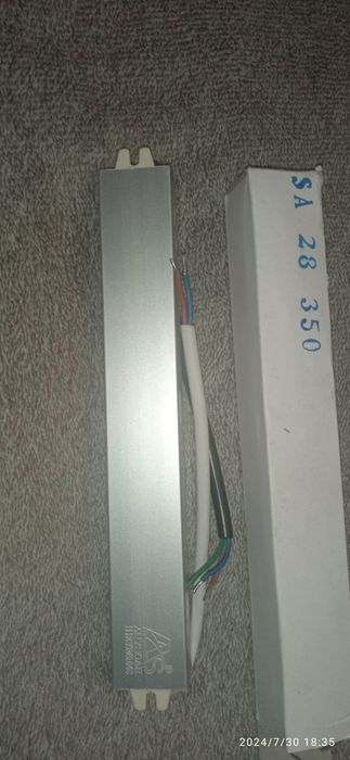 Джерело струму світлодіодів