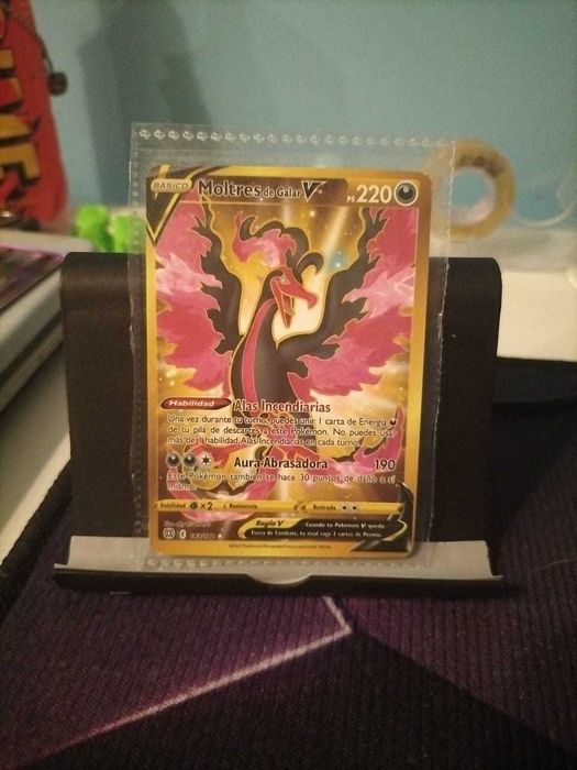 Moltres de galar V