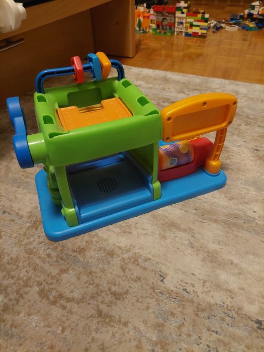 Interaktywny warsztat Szczeniaczka Fisher Price