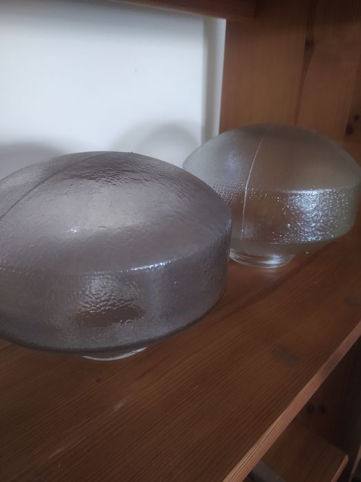 Klosz szklany PRL wkrecany 2 sztuki