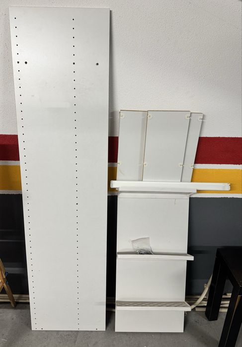 Interior movel cozinha IKEA para produtos limpeza