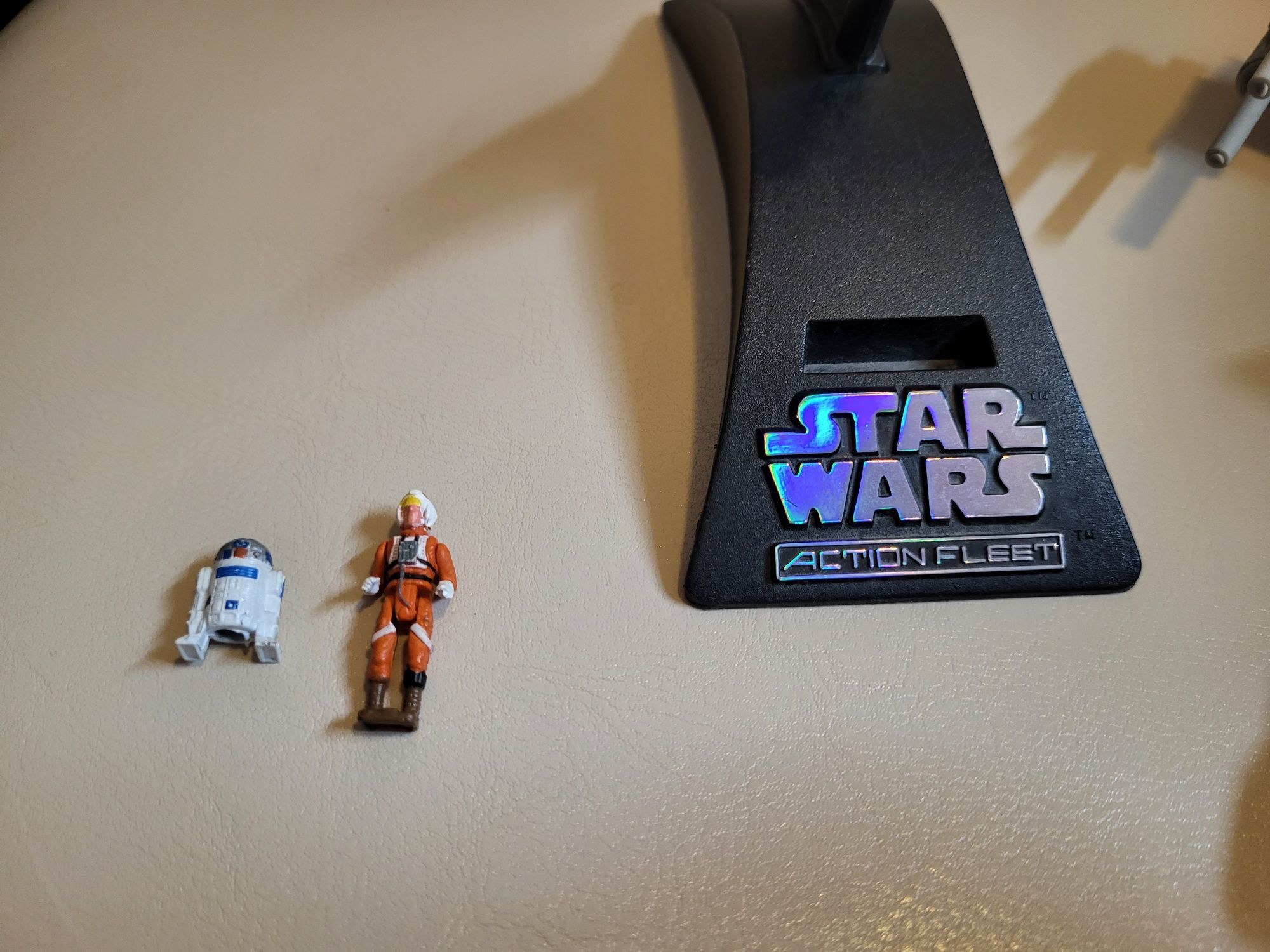 Star Wars Micro Machines X-Wing Fighter + Biggs & R2