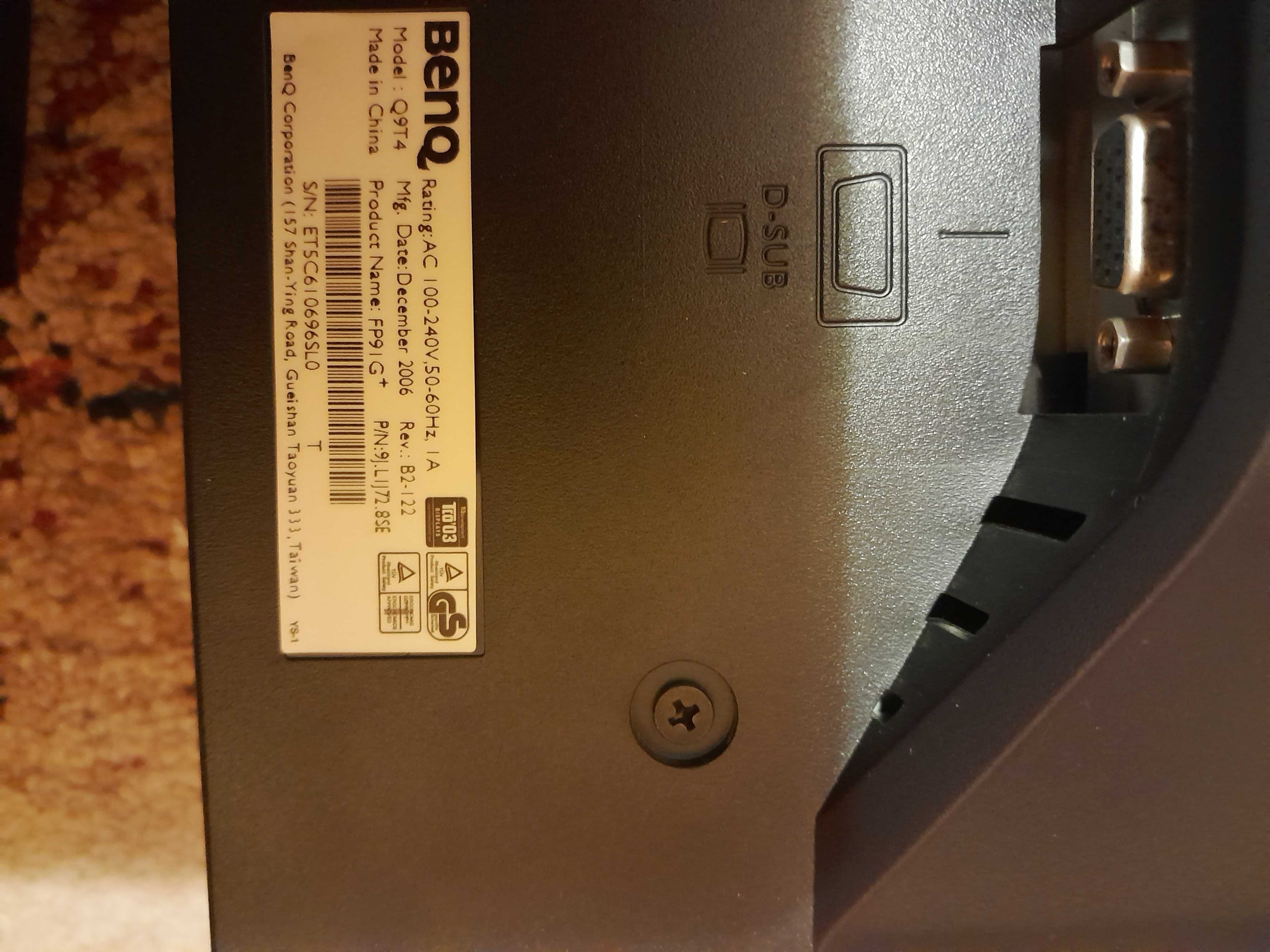 Monitor  Benq 19 cali, model Q9T4
