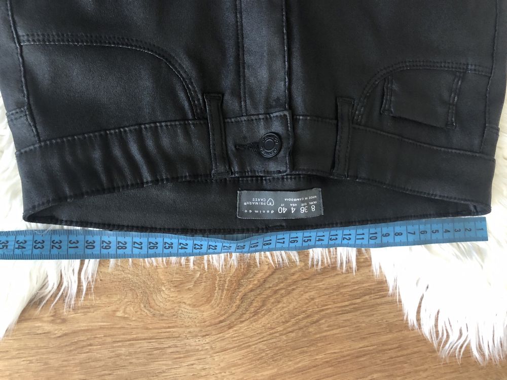 Woskowane spodnie damskie Primark