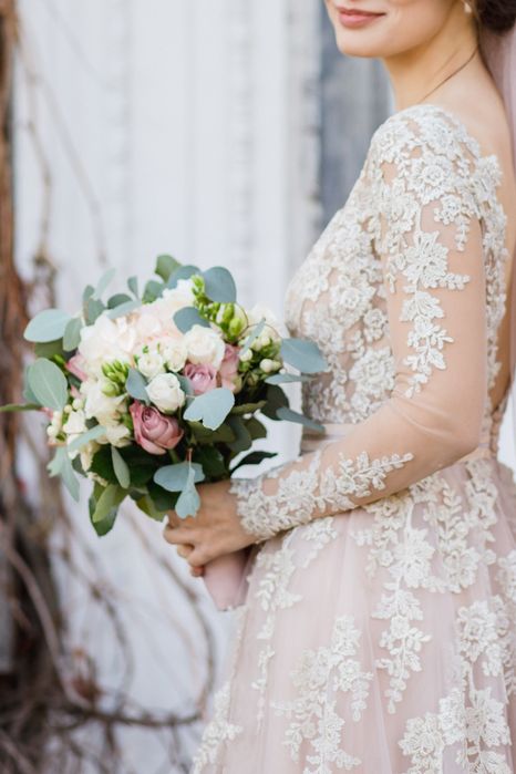 Авторська сукня ручної роботи — ідеальна на весілля, розпис або вечір