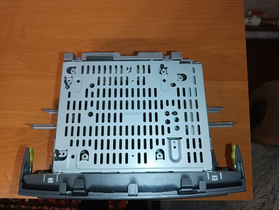 Продаю Магнітолу рідну(Заводську) з Toyota Corolla