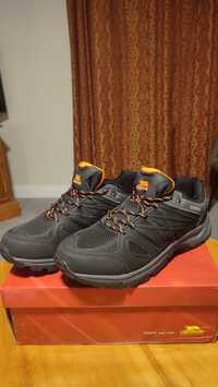 Чоловіче взуття Trespass Fisk Trail  розмір 45