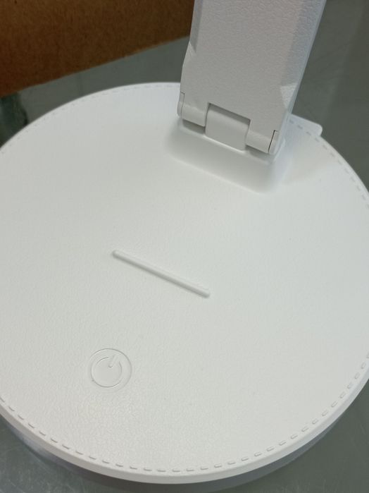 Настольная сенсорная Ied лампа с аккумулятором