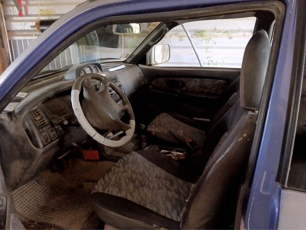 Mitsubishi L200 STRAKAR