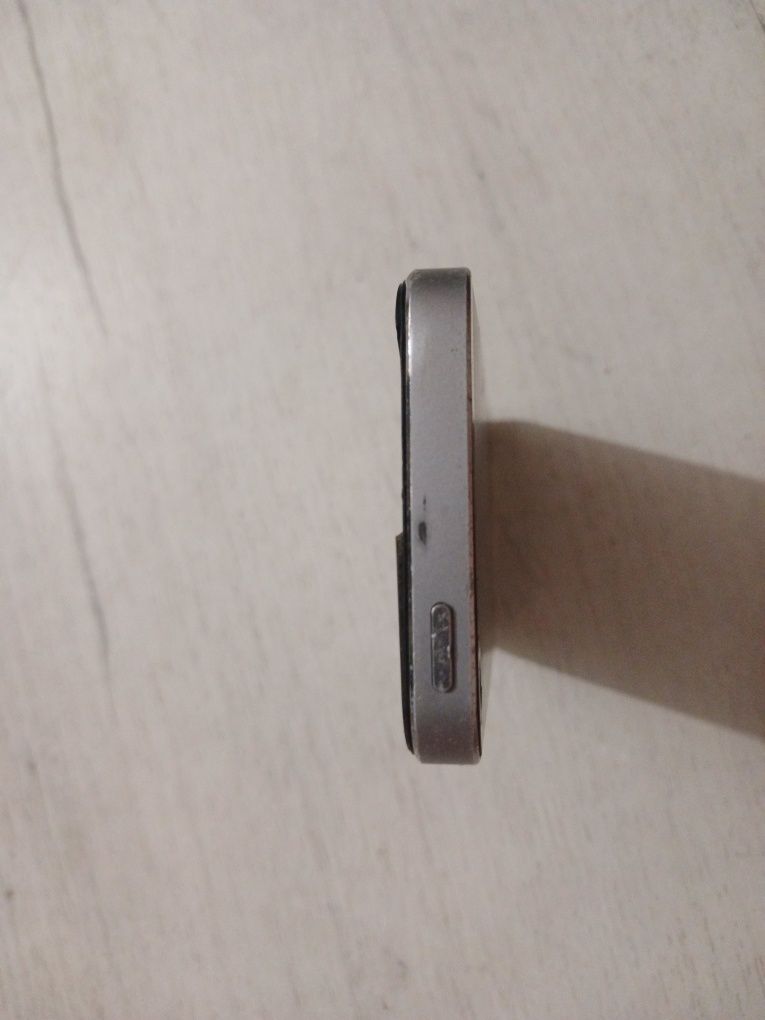 IPhone 5s продаю