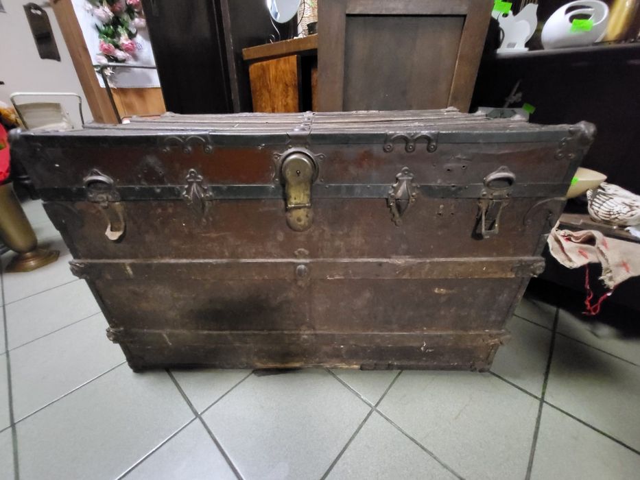 Antyk kufer stan dobry+