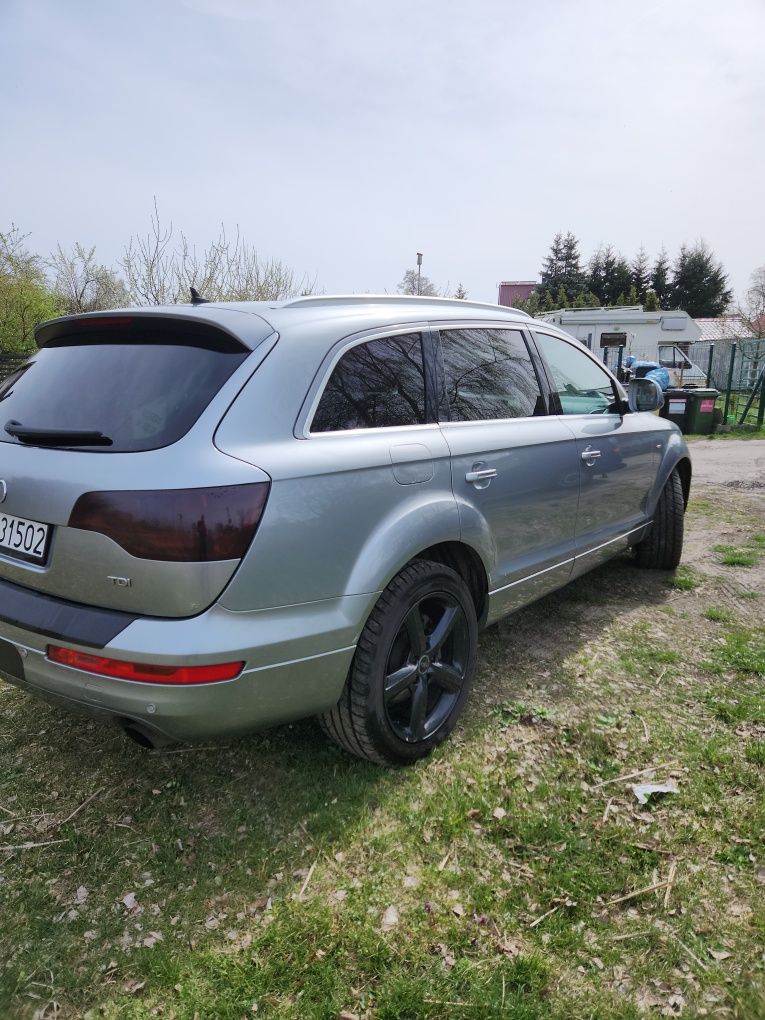 Audi q7 3.0 tdi Sline