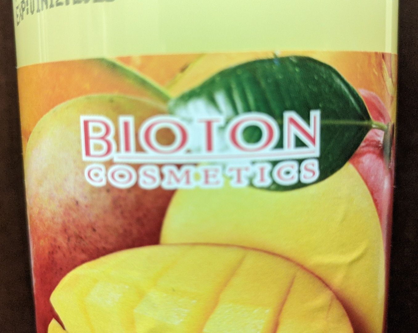 Крем-мыло с увлажняющим молочком Bioton Melon & Mango (арбуз и манго).